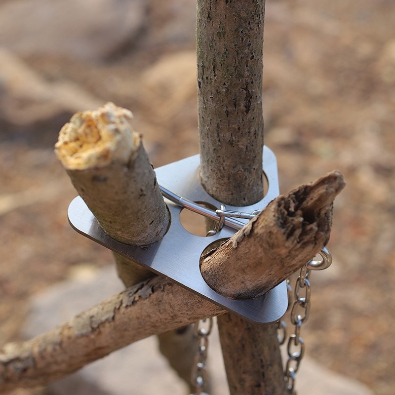 Stalowy trójnóg kempingowy ze  – Camping Cooking Hanger recenzja i cena