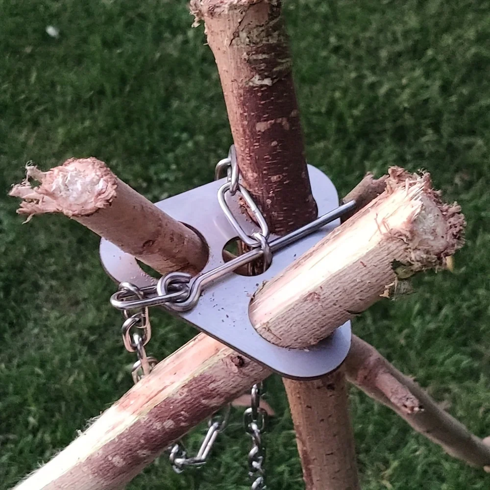 Stalowy trójnóg kempingowy ze  – Camping Cooking Hanger recenzja i cena